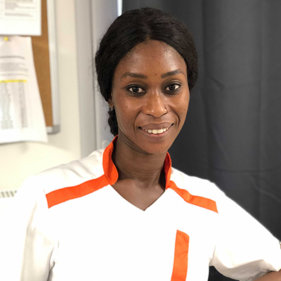 Fatou, aide-soignante